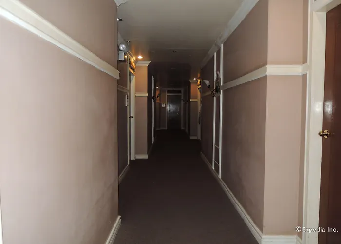 The Bellavista Hotel 3*