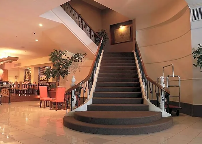 The Bellavista Hotel 3*